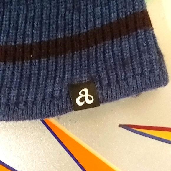 Ambler beanie 50% wool - Picture 2 of 5